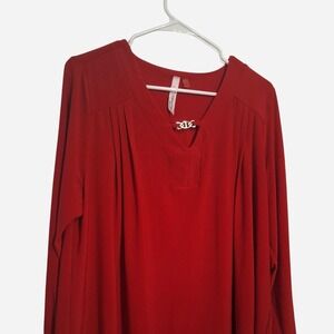 NY Collection Woman Red Pleated V-Neck Blouse Gold Hardware Detail 1X ZITU3821